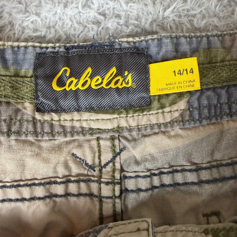 Cabelas Camo Cargo Shorts Womens 14 Green Camouflage Ripstop Outdoor Hiking - Picture 2 of 11